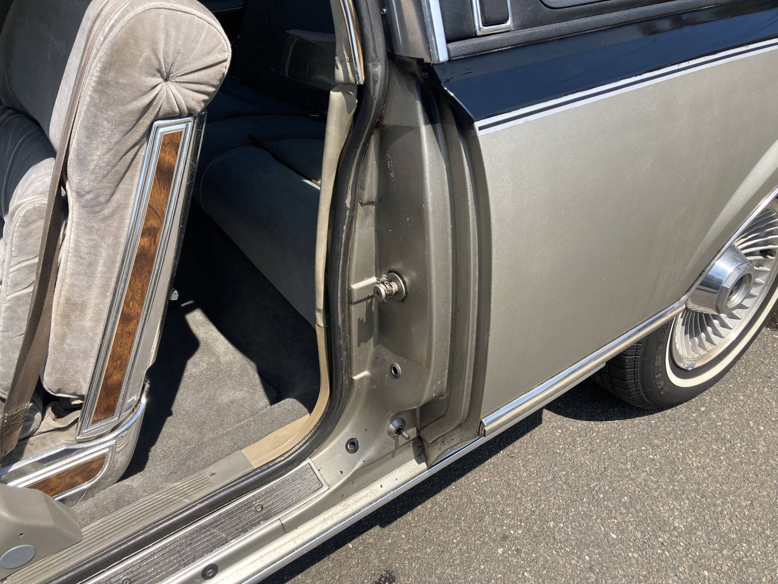 1980 Lincoln Town Coupe 25