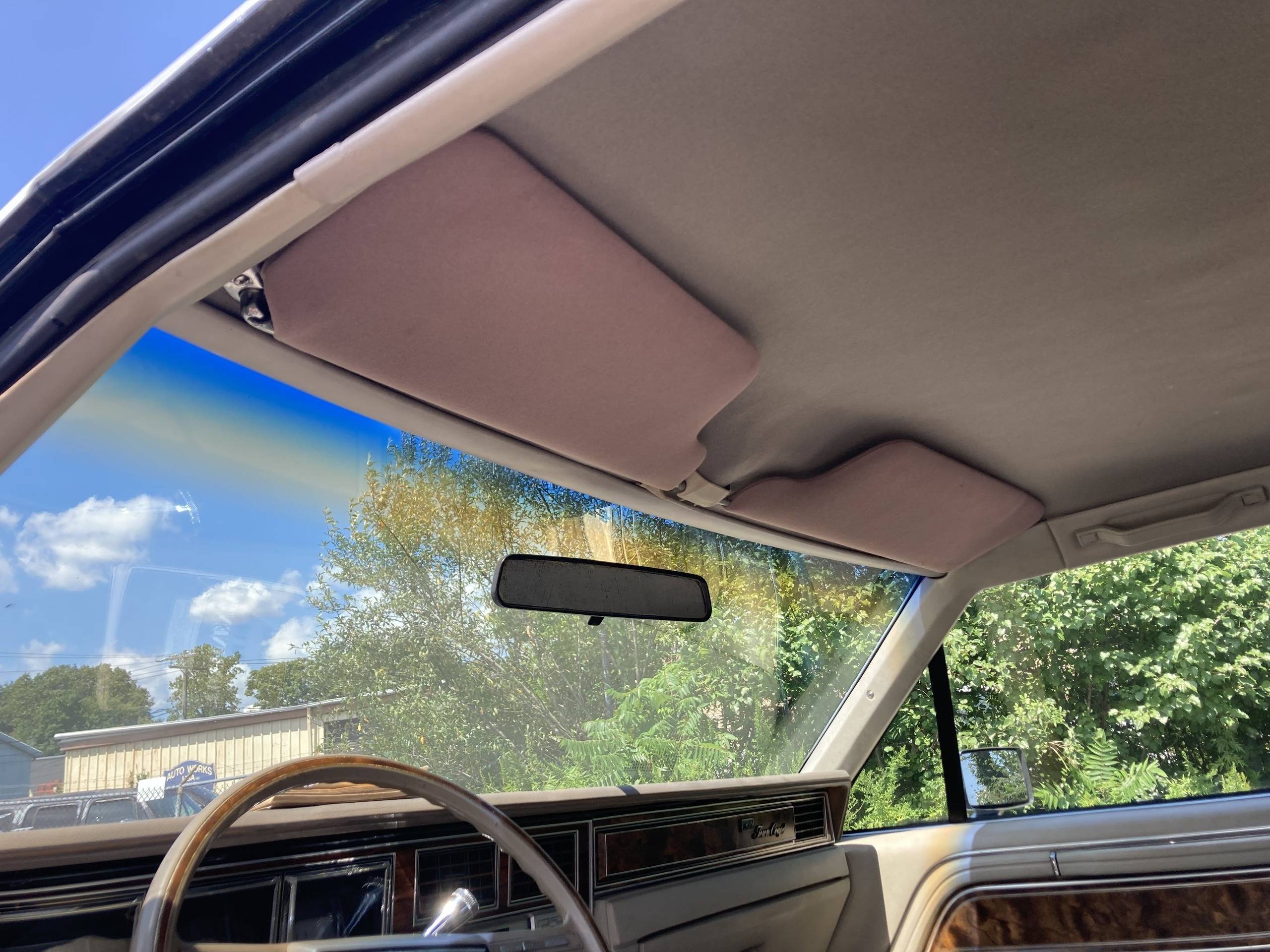 1980 Lincoln Town Coupe 31