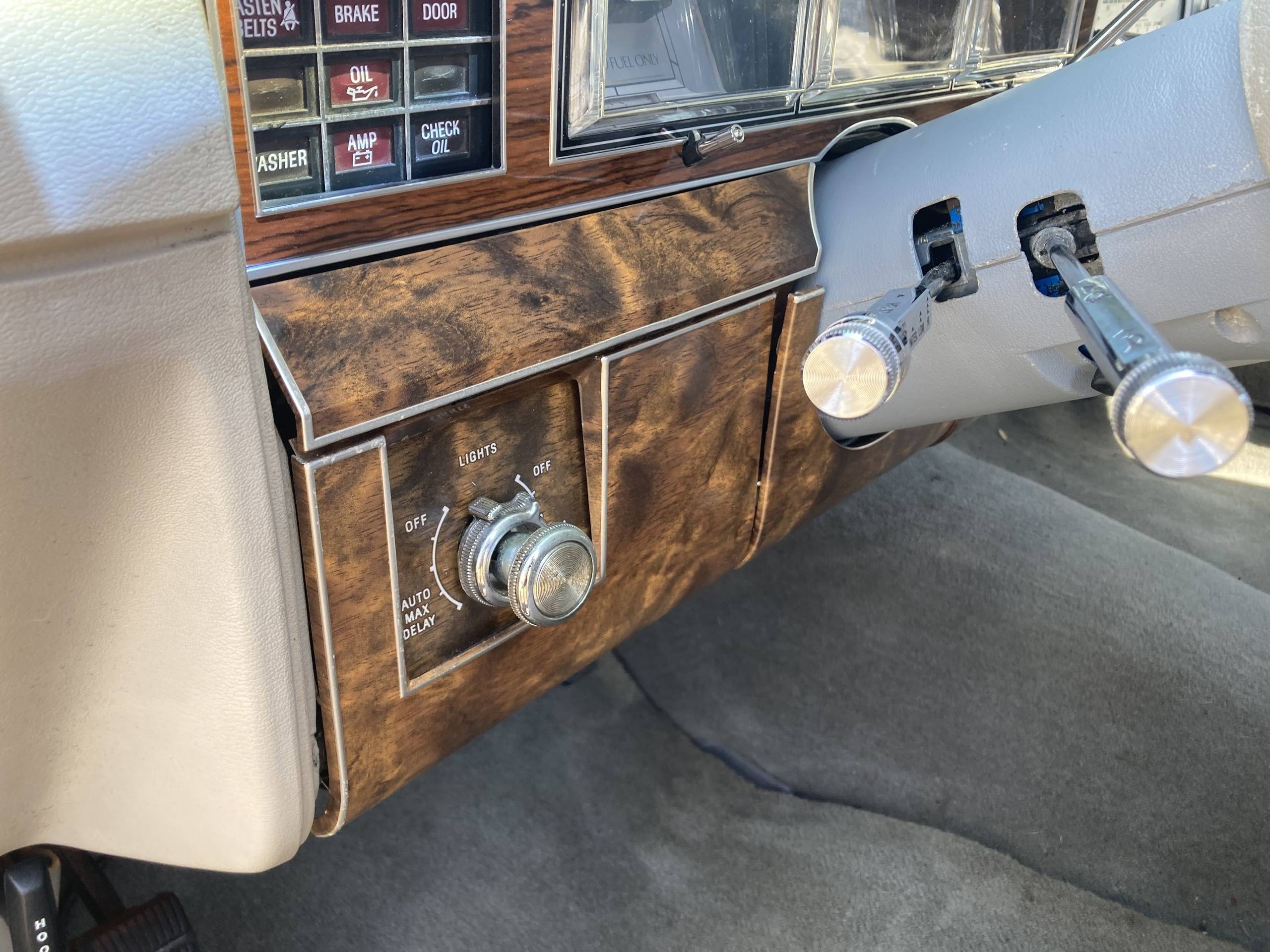 1980 Lincoln Town Coupe 40