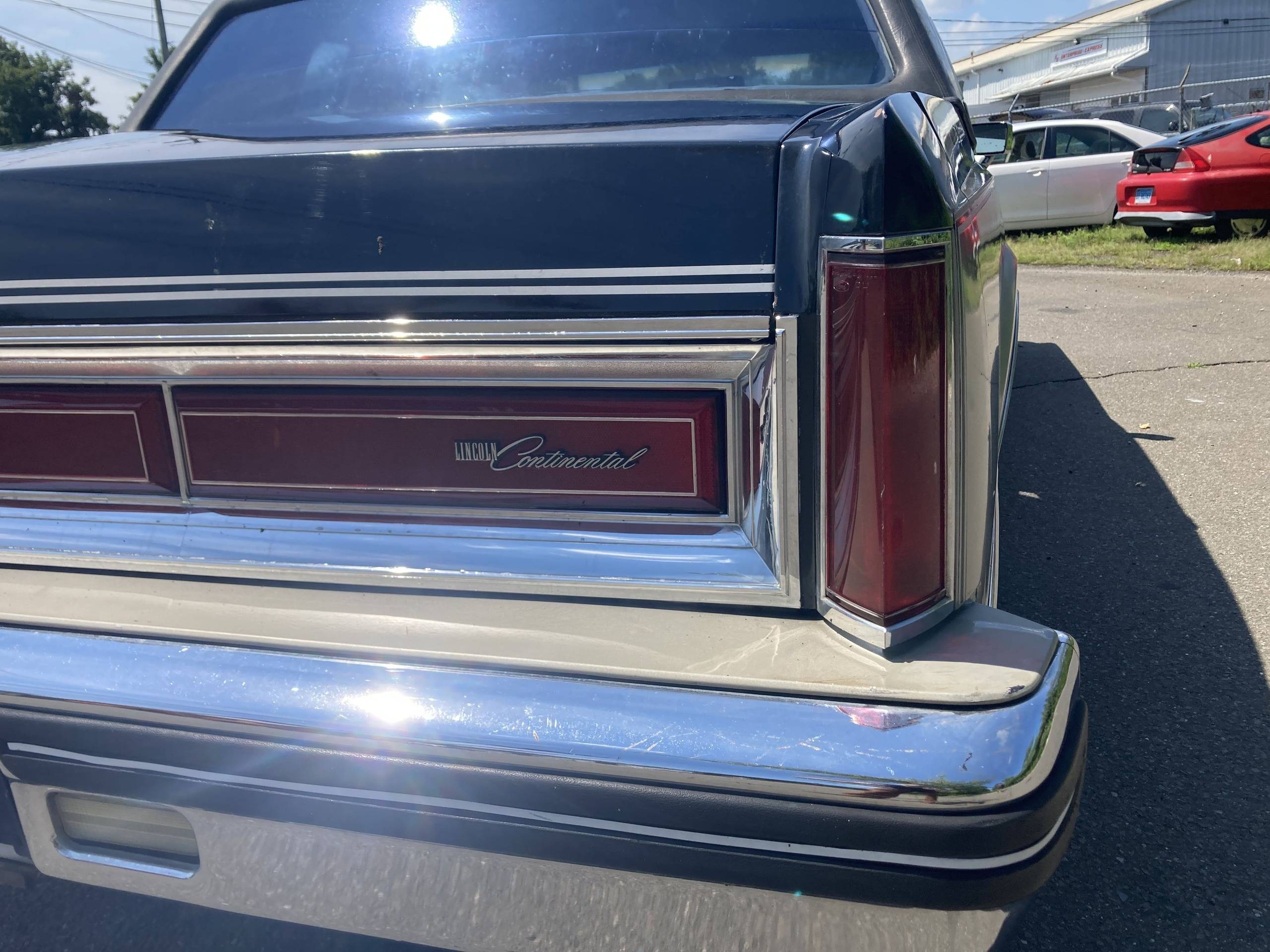 1980 Lincoln Town Coupe 10