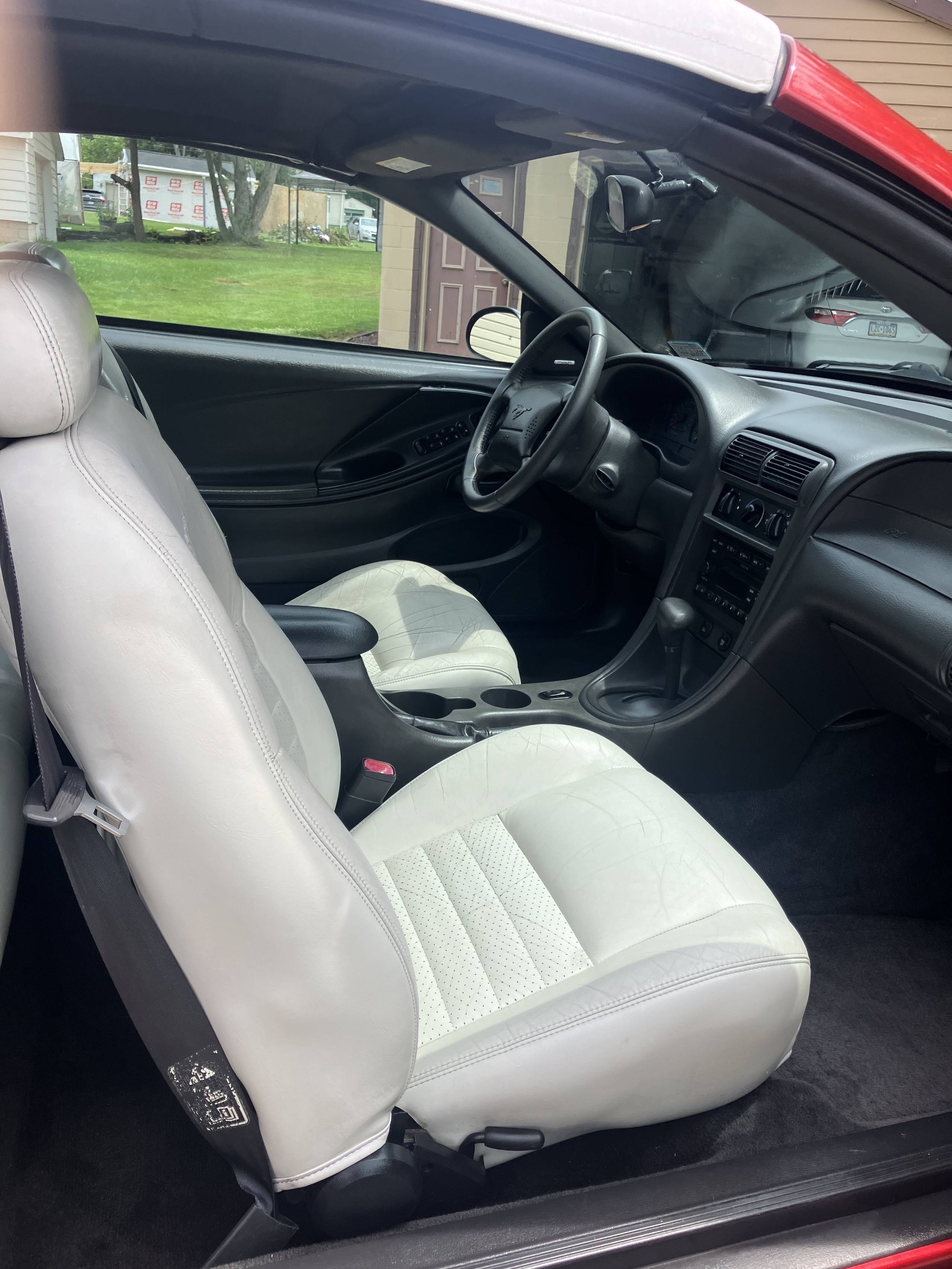 2003 Ford Mustang 4