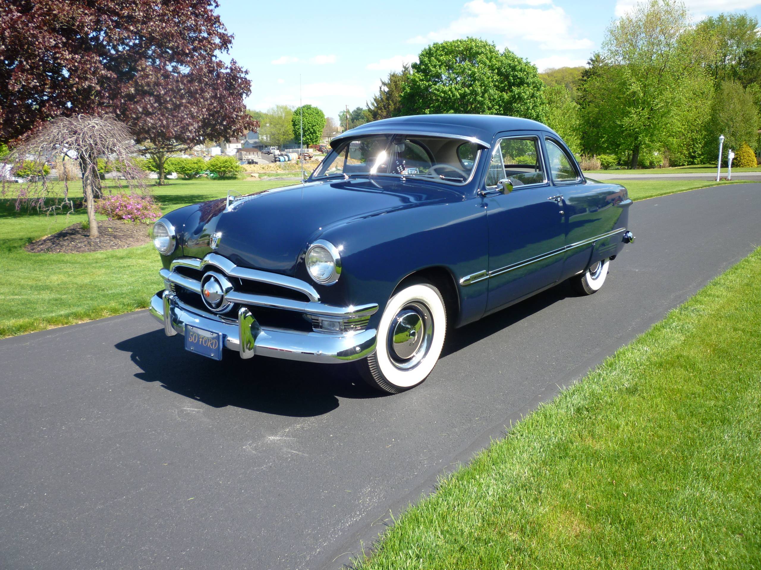 1950 Ford custom deluxe 1