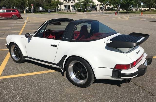 1988 Porsche 911 Carrera 2