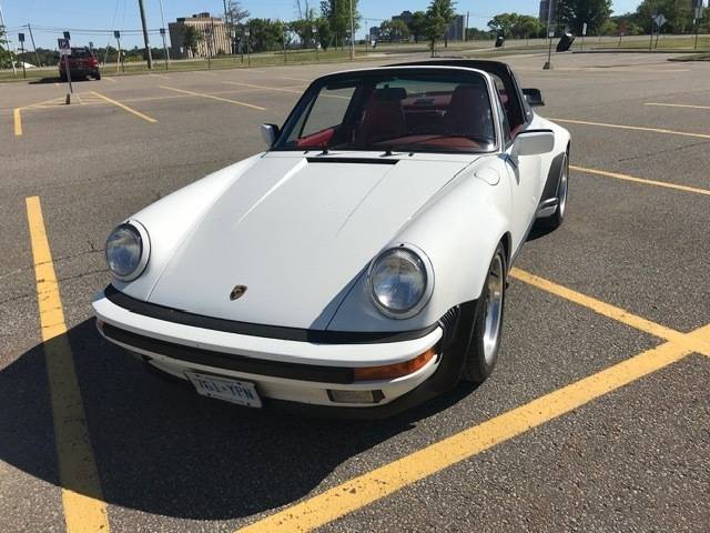 1988 Porsche 911 Carrera 7