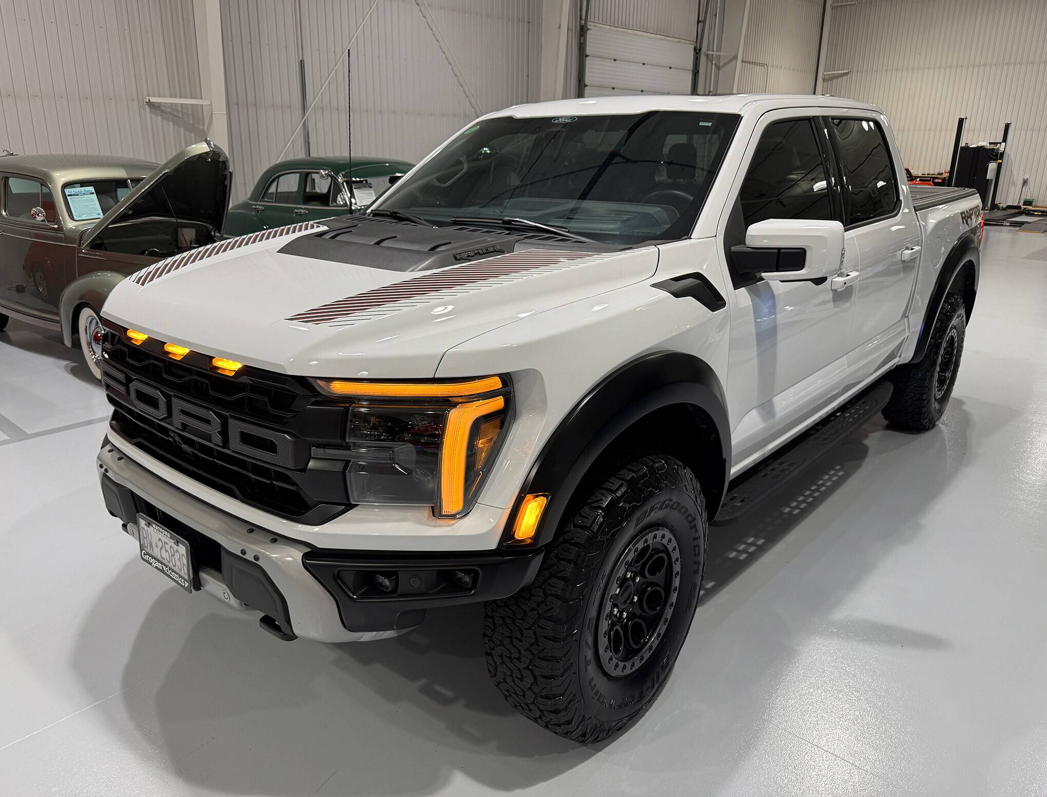 2025 Ford F-150 Raptor 2