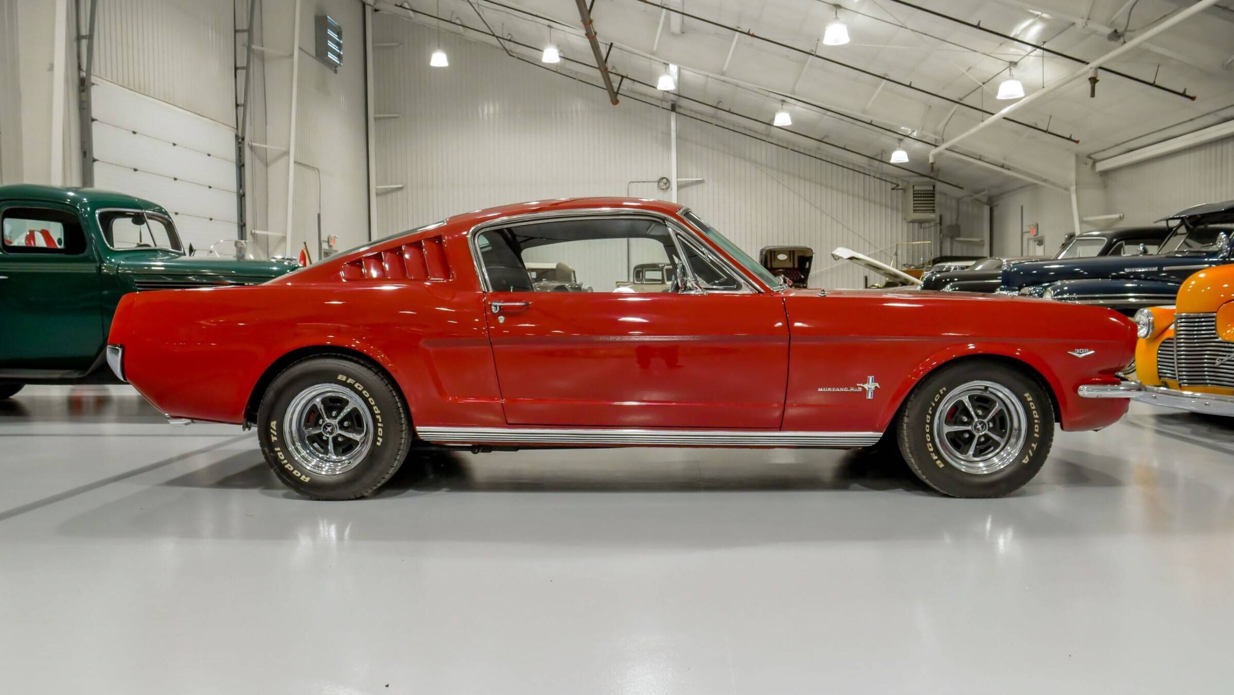 1965 Ford Mustang 2+2 Fastback 7