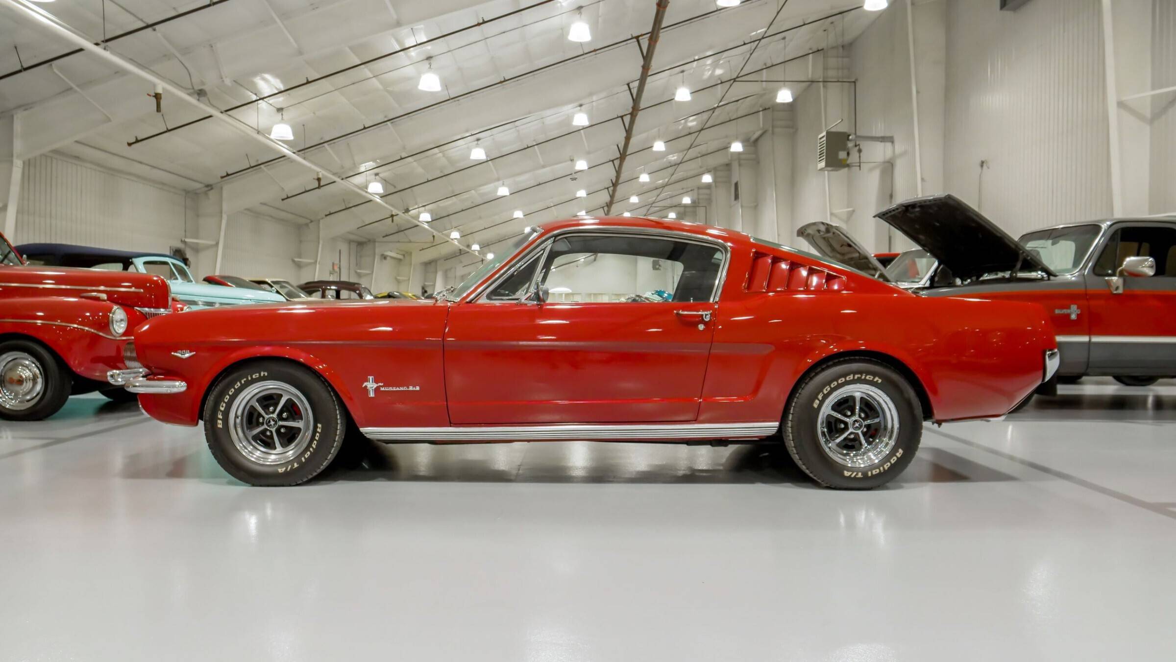 1965 Ford Mustang 2+2 Fastback 3