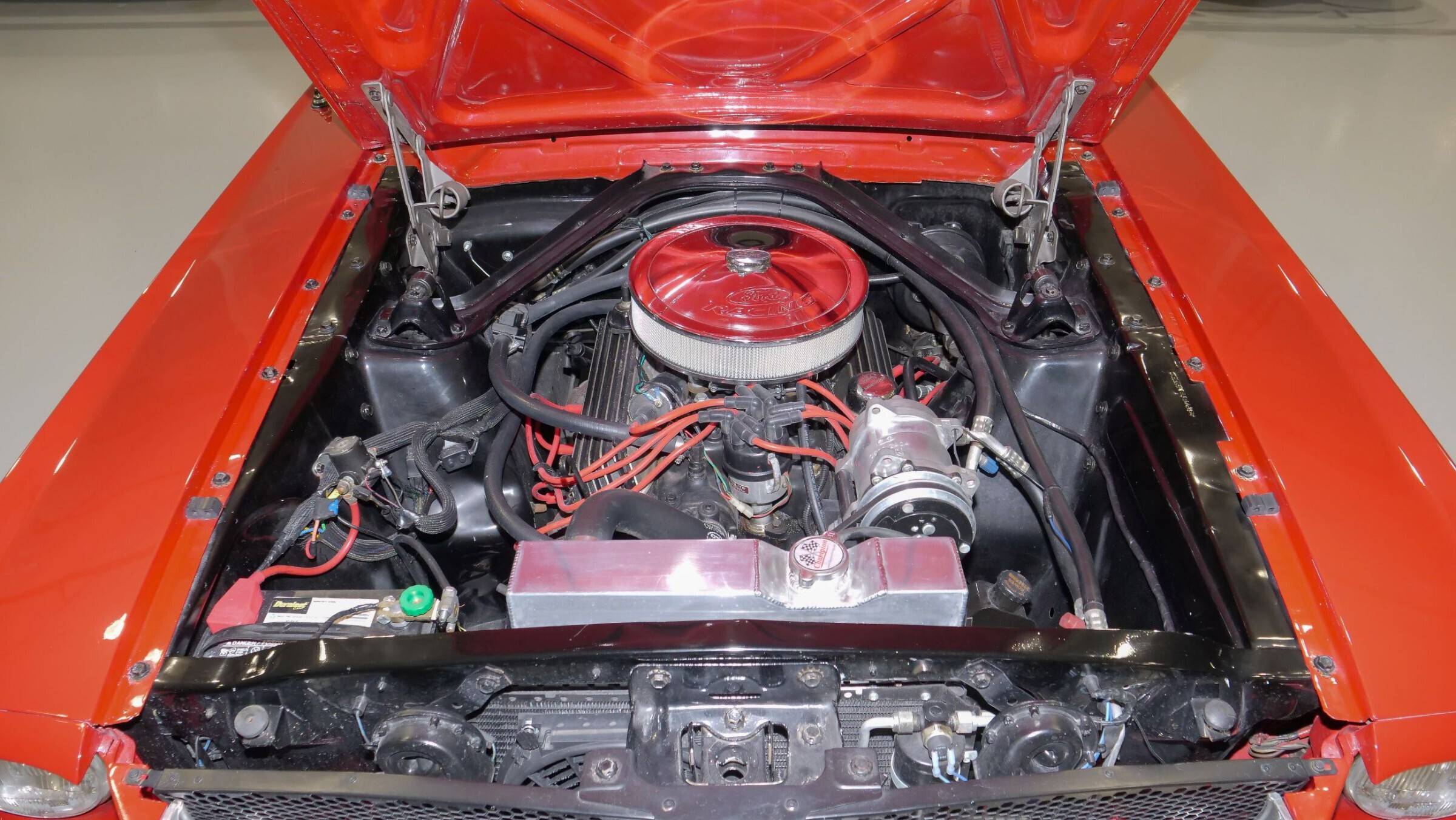 1965 Ford Mustang 2+2 Fastback 24