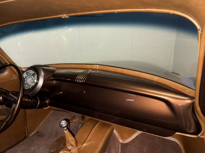 1951 Chevrolet Business Coupe 76