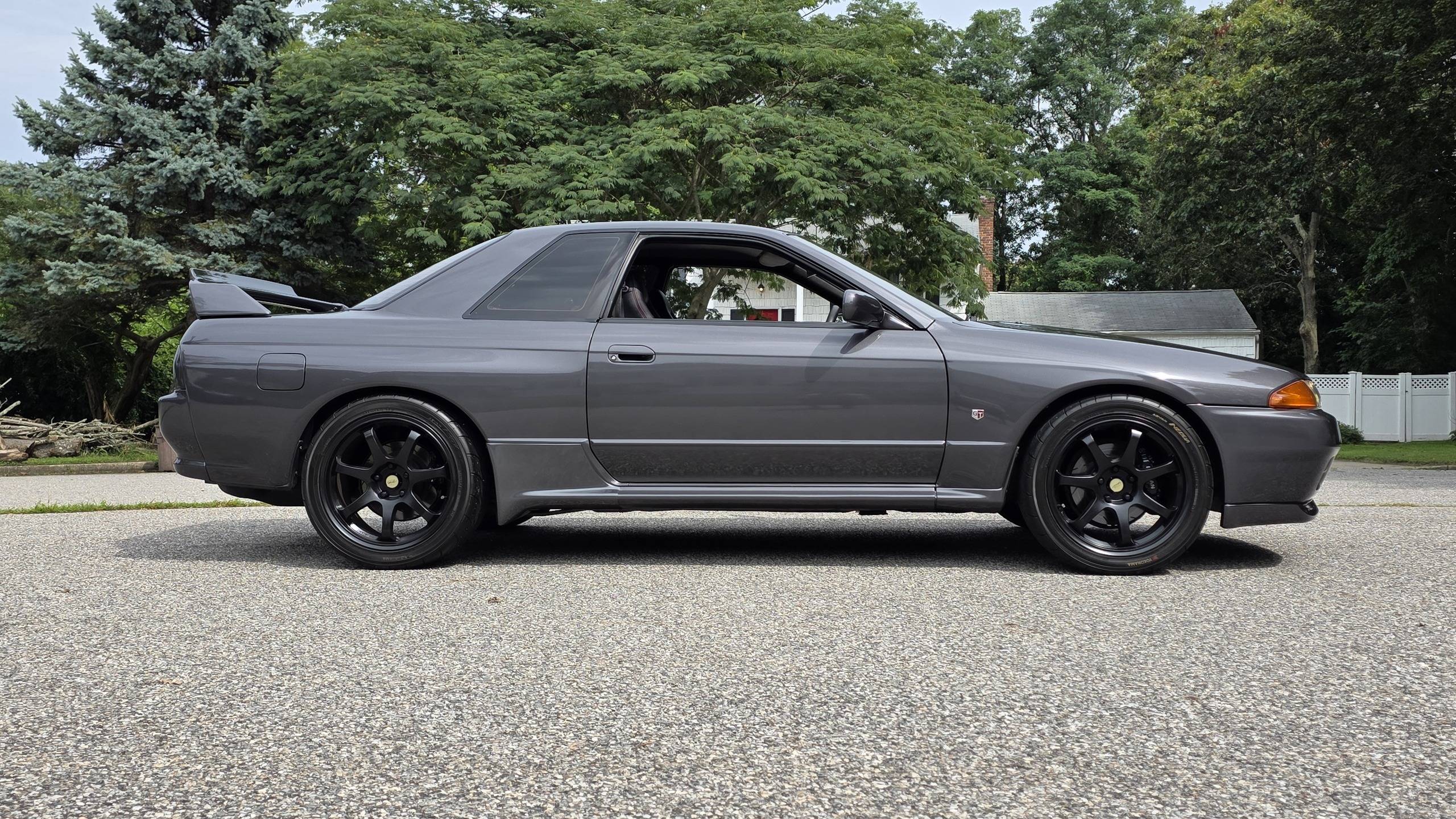 1990 Nissan Skyline 2