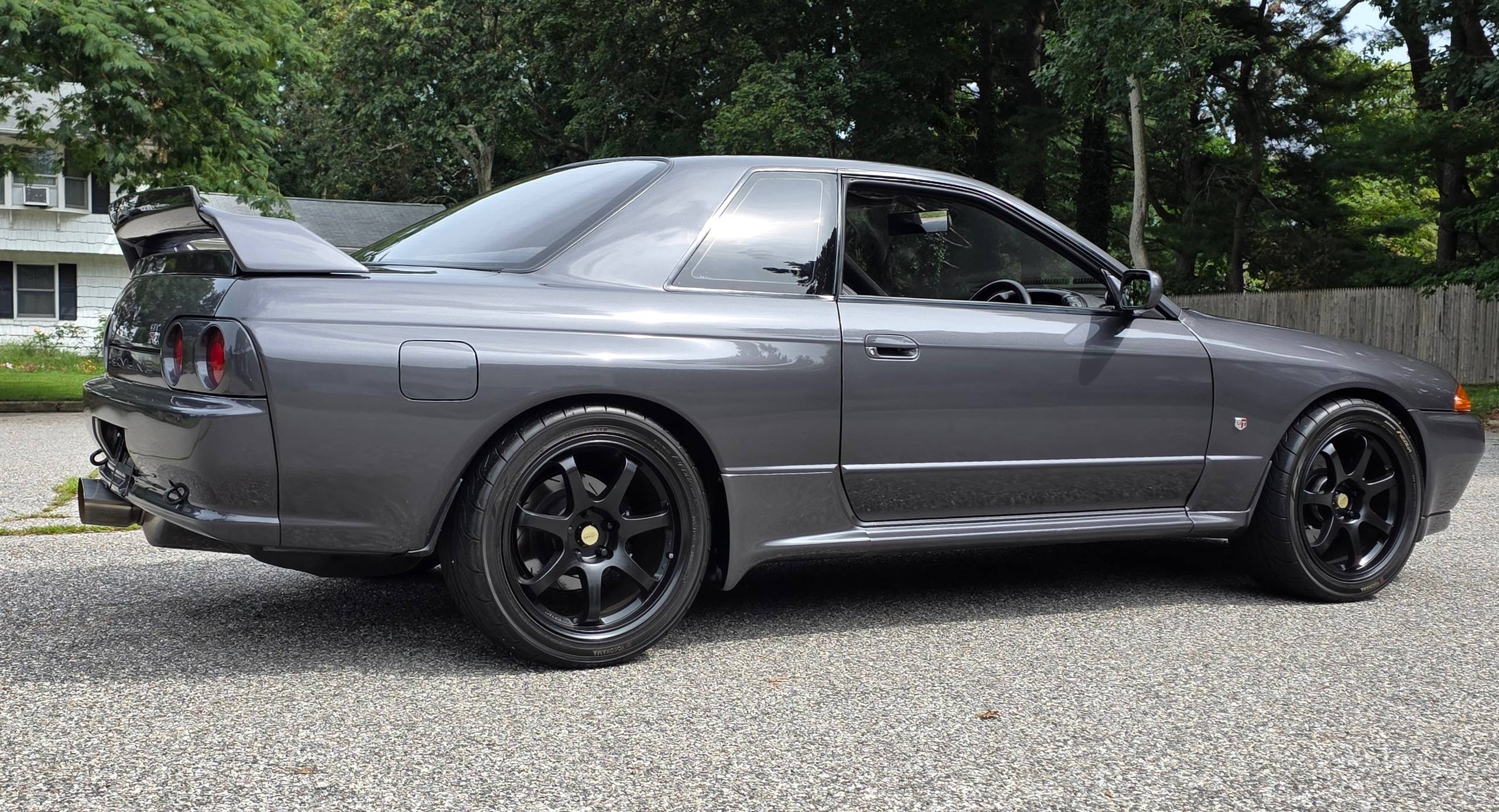 1990 Nissan Skyline 3