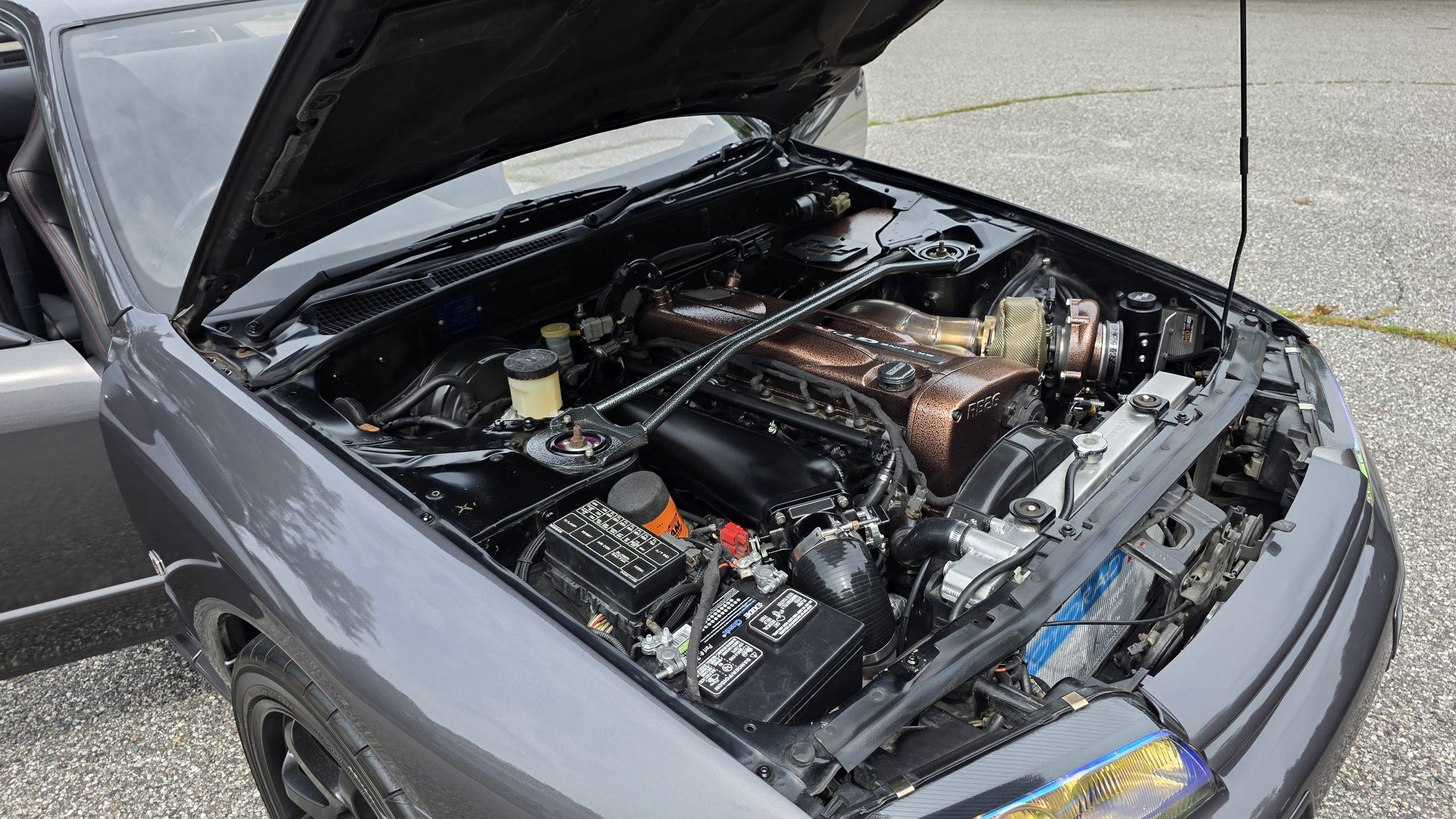 1990 Nissan Skyline 77