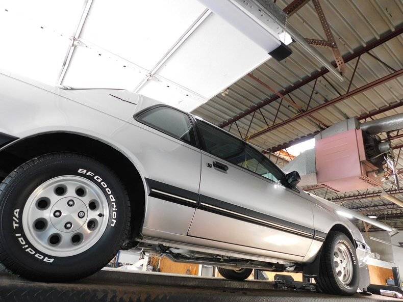 1988 Ford Thunderbird 181
