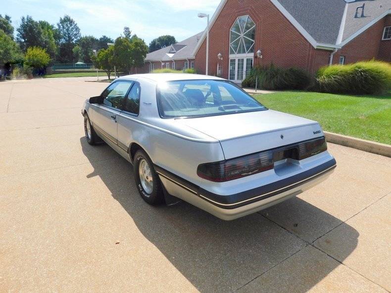 1988 Ford Thunderbird 13