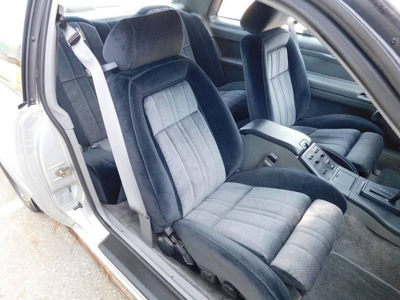 1988 Ford Thunderbird 89