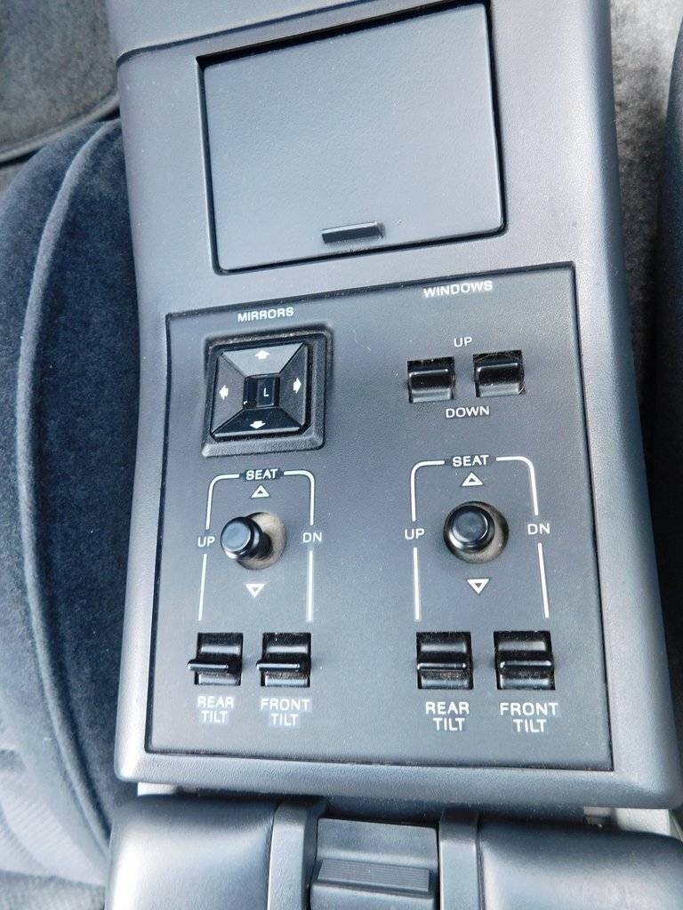 1988 Ford Thunderbird 127
