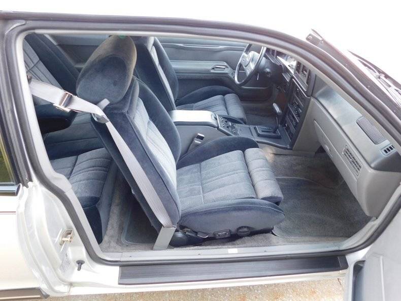 1988 Ford Thunderbird 141