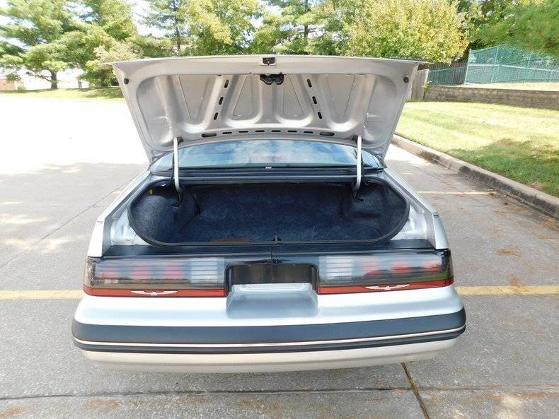 1988 Ford Thunderbird 143