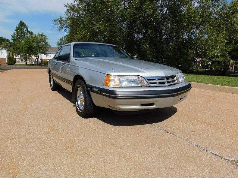 1988 Ford Thunderbird 7