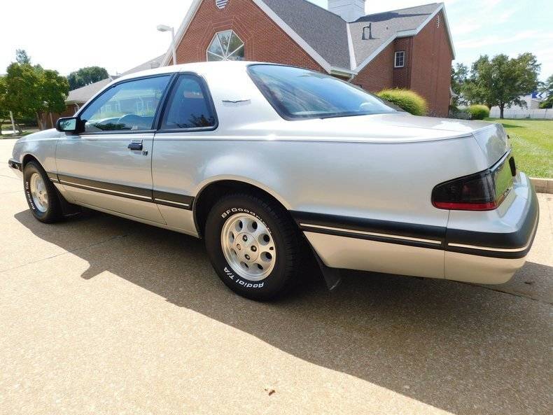 1988 Ford Thunderbird 67