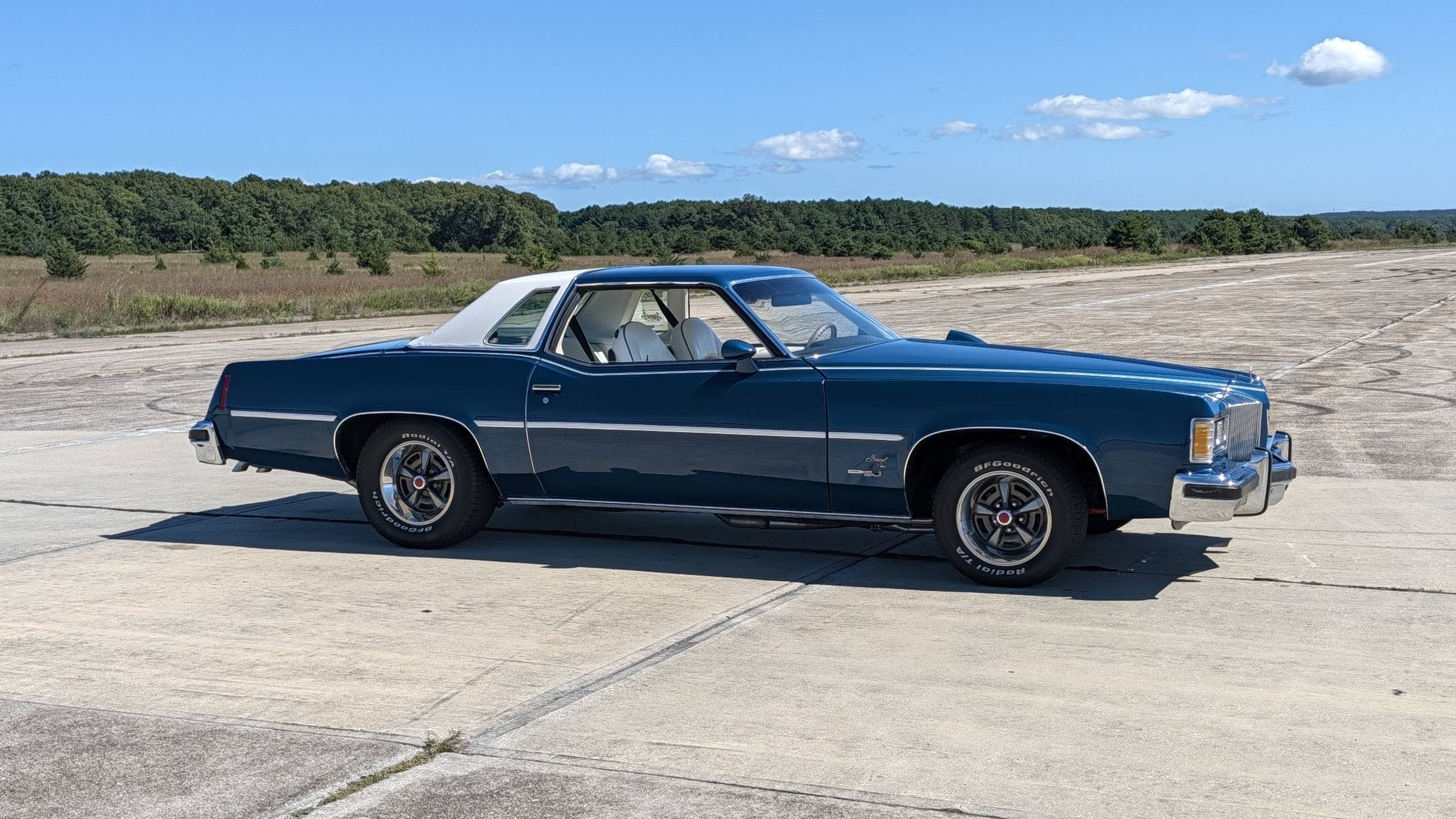 1976 Pontiac Gran Prix 11
