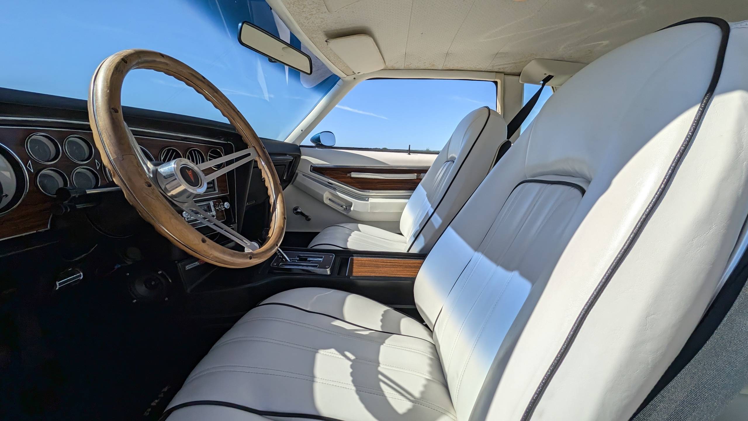 1976 Pontiac Gran Prix 35