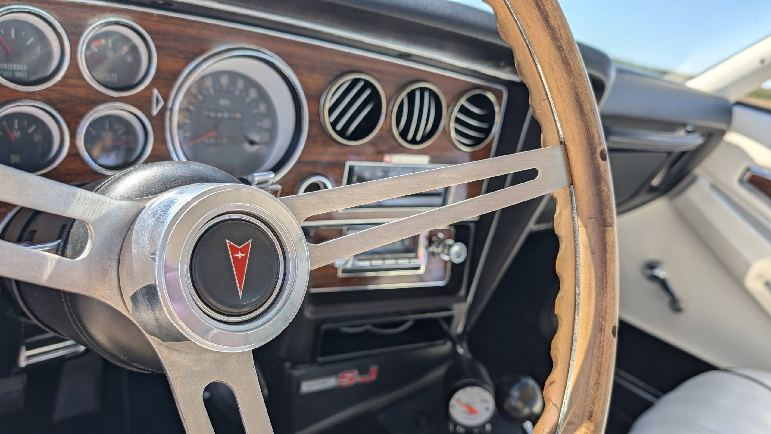 1976 Pontiac Gran Prix 41
