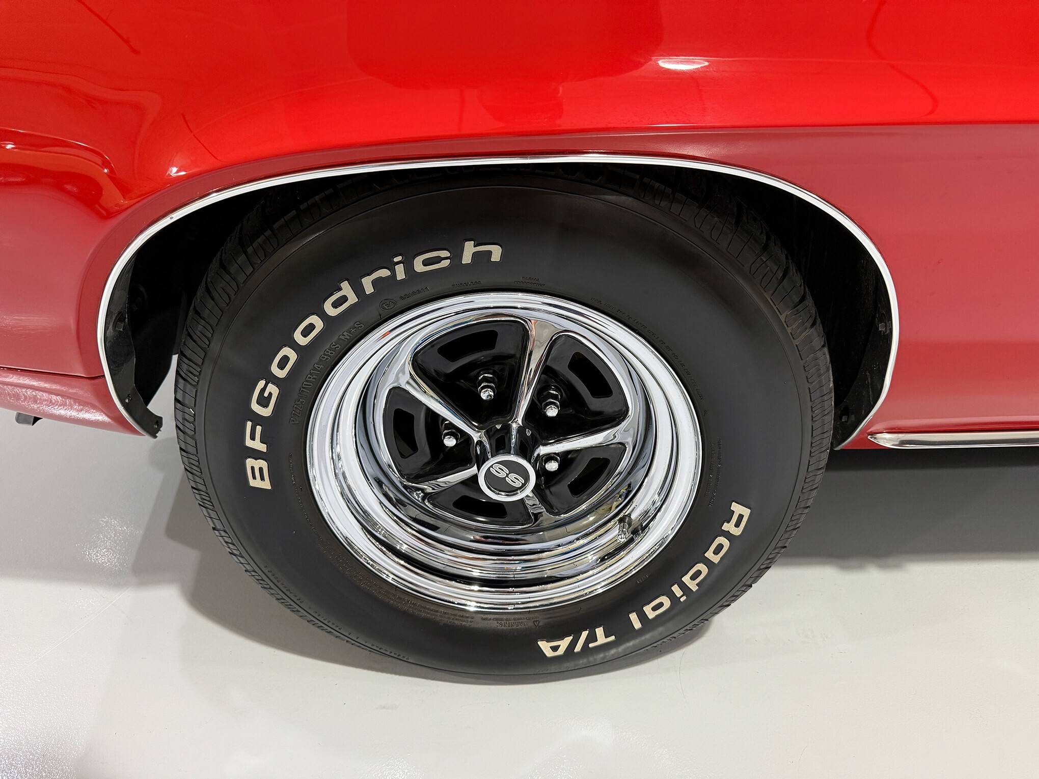 1969 Chevrolet Camaro SS 16