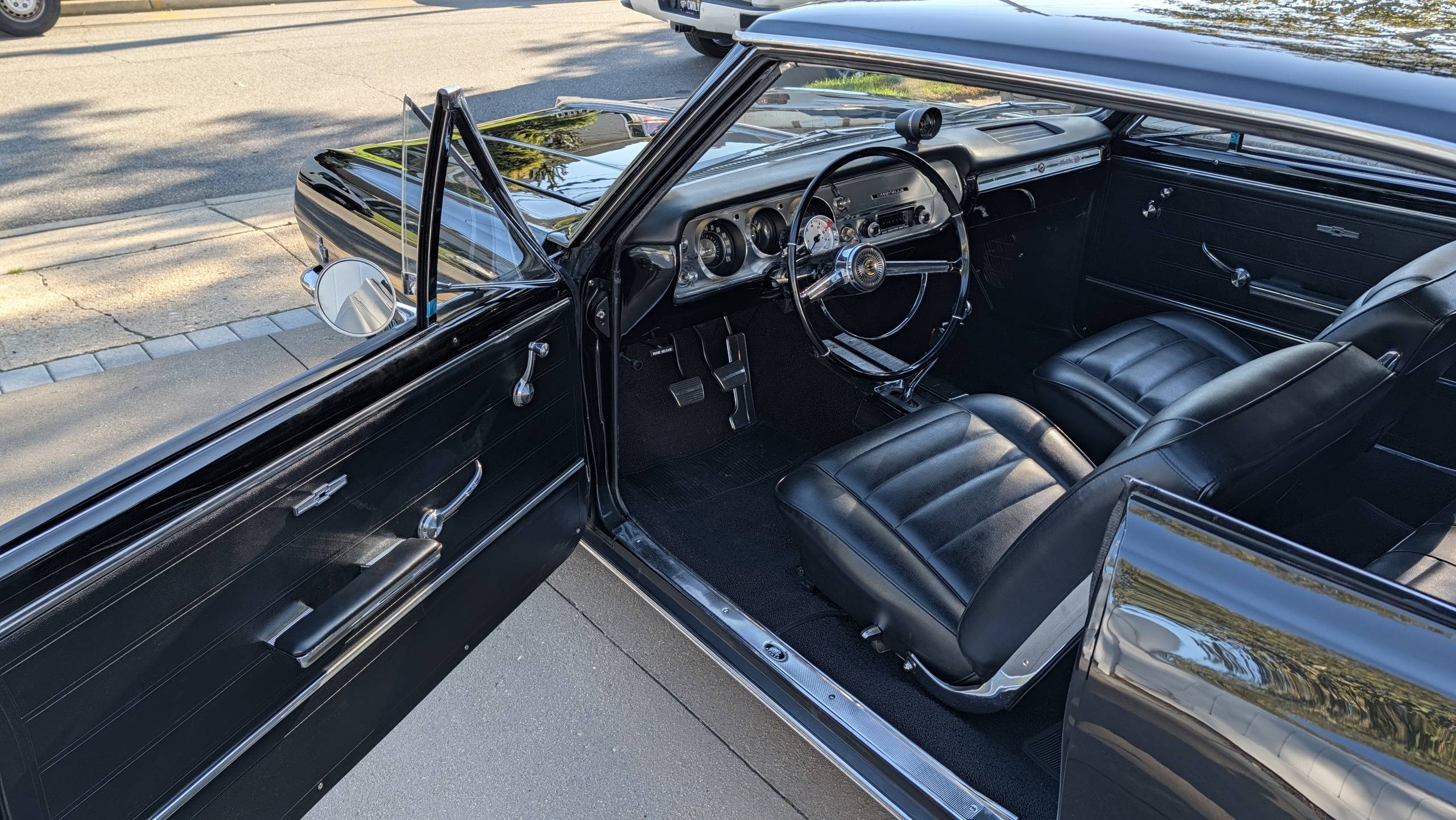1965 Chevrolet Malibu 35