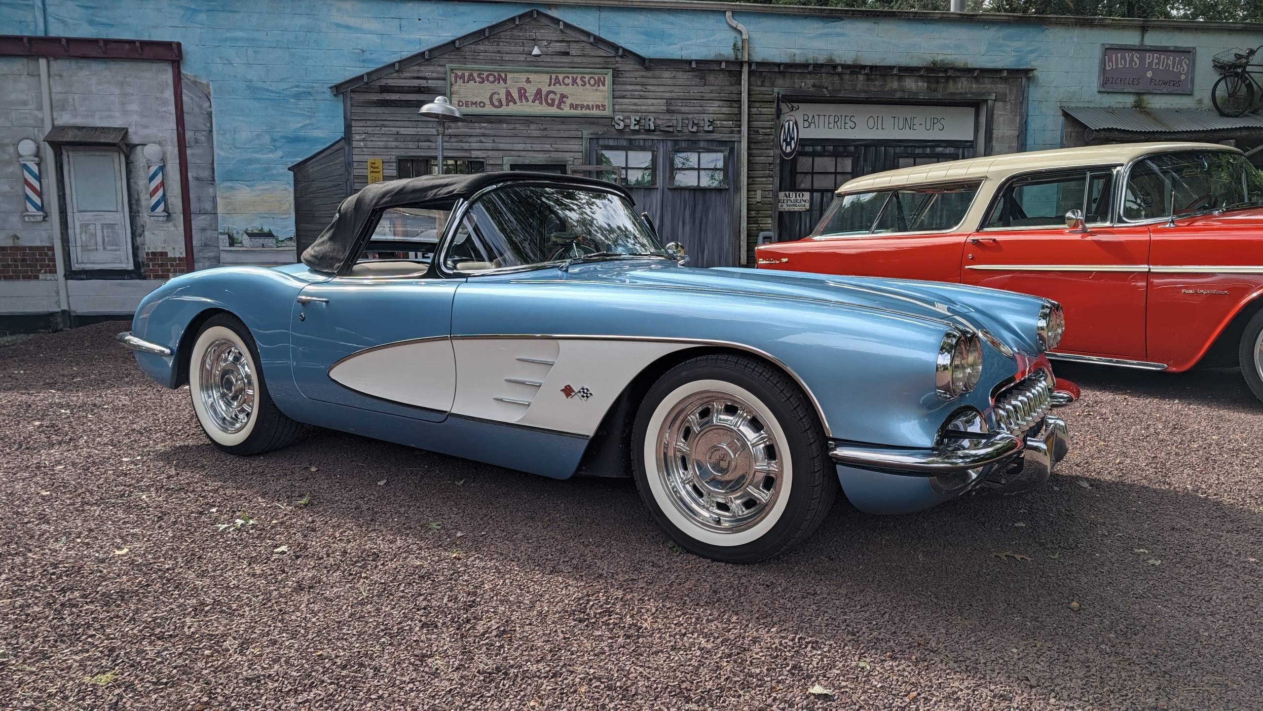 1960 Chevrolet Corvette 3