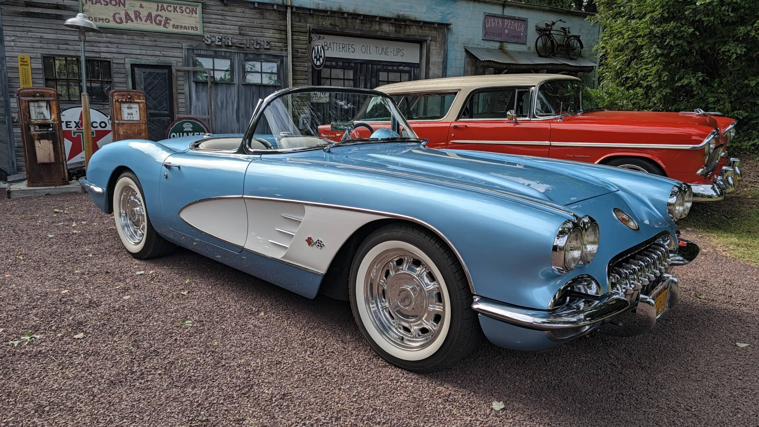1960 Chevrolet Corvette 1