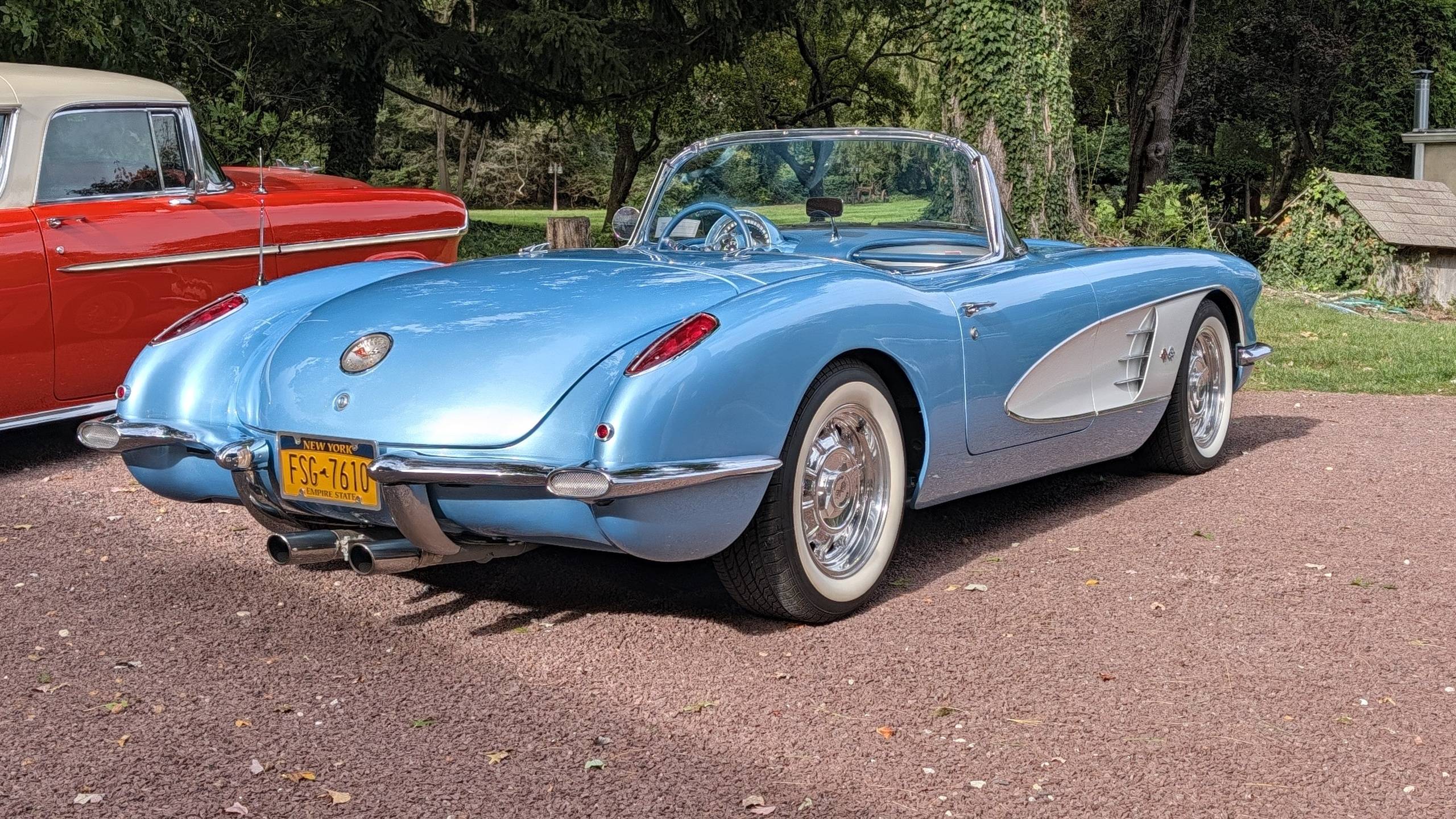 1960 Chevrolet Corvette 6