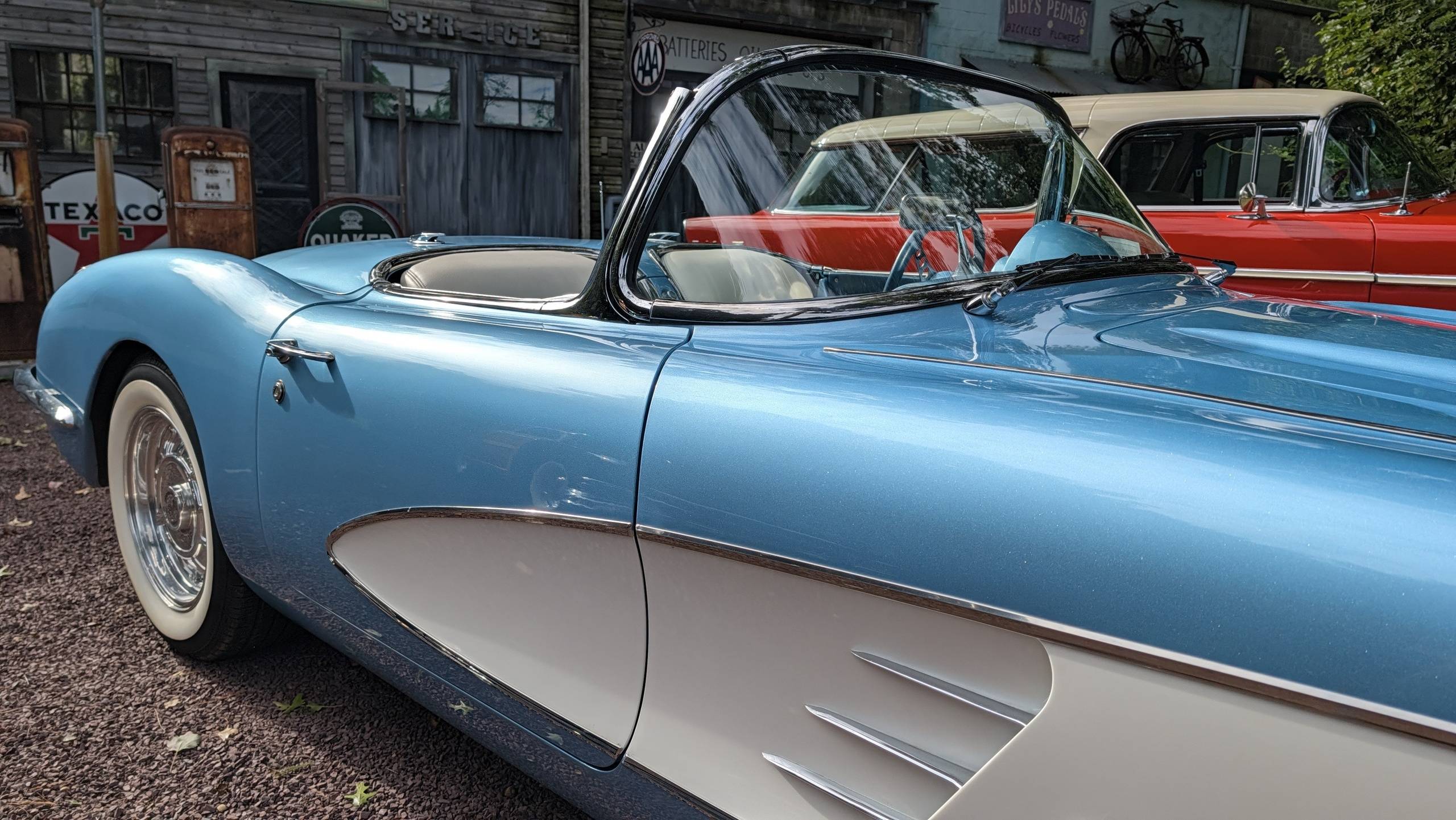1960 Chevrolet Corvette 13