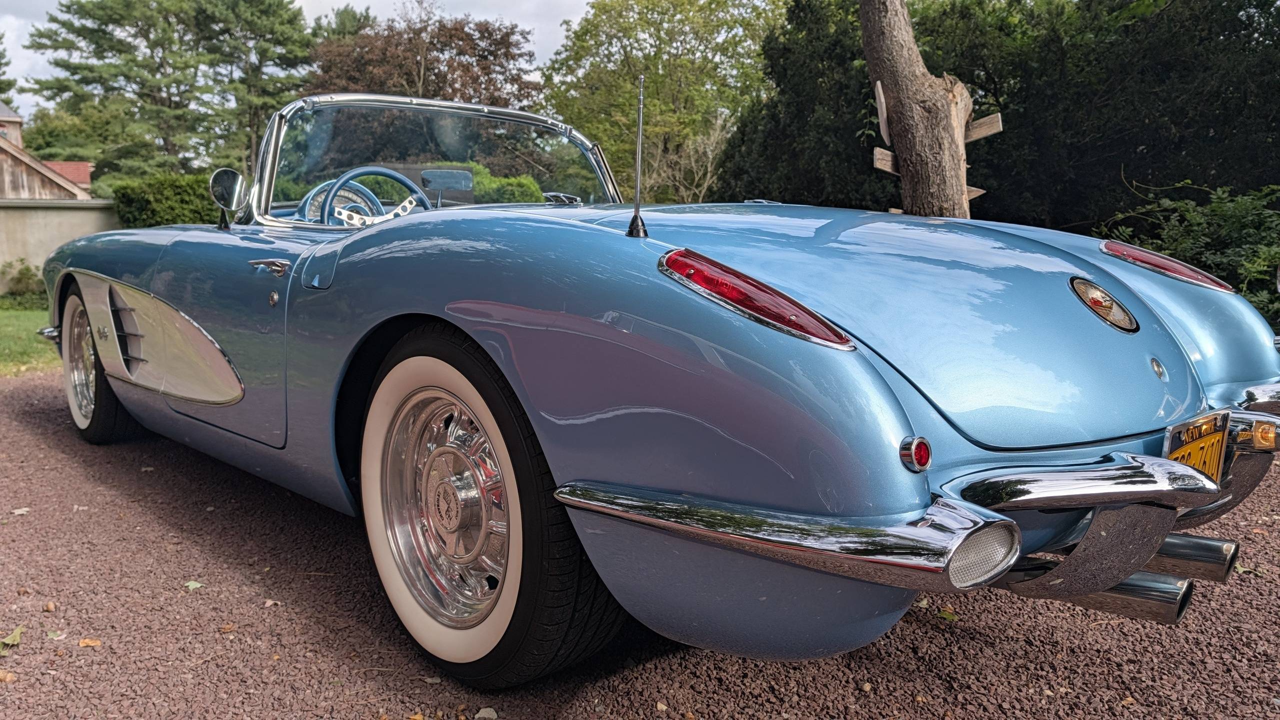 1960 Chevrolet Corvette 21