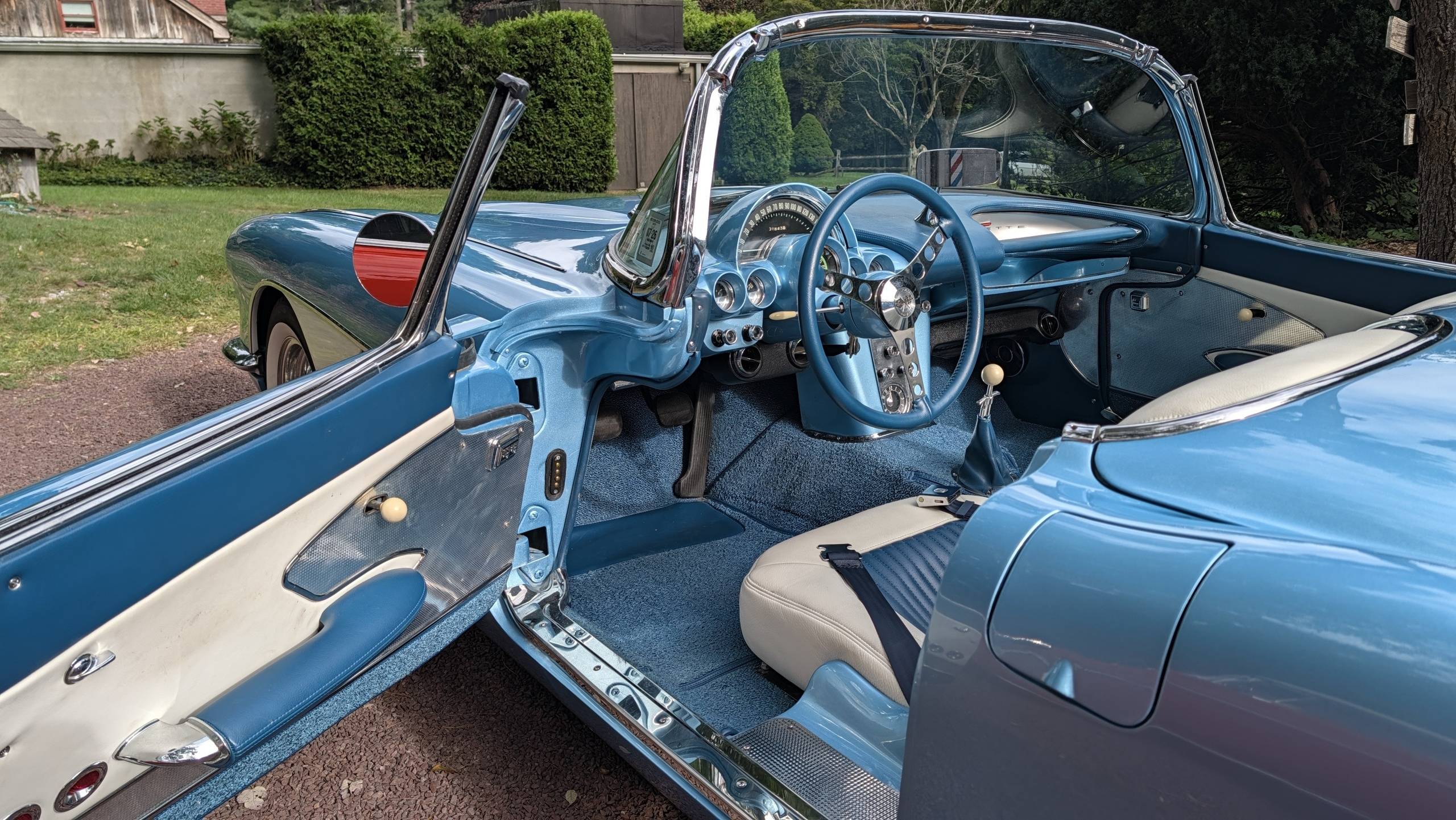 1960 Chevrolet Corvette 41