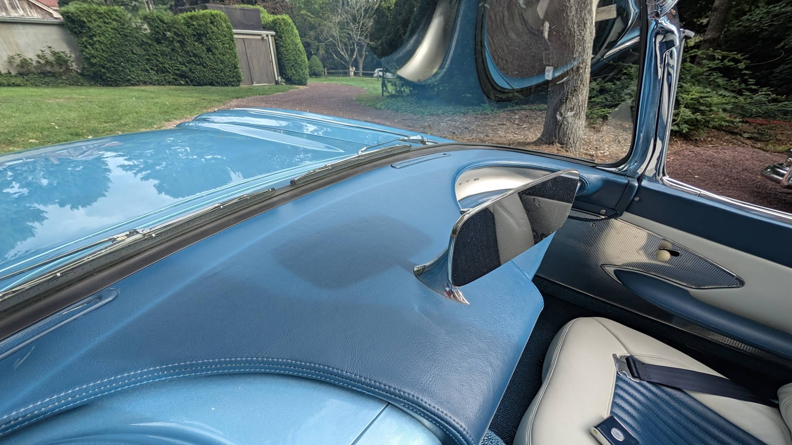 1960 Chevrolet Corvette 57