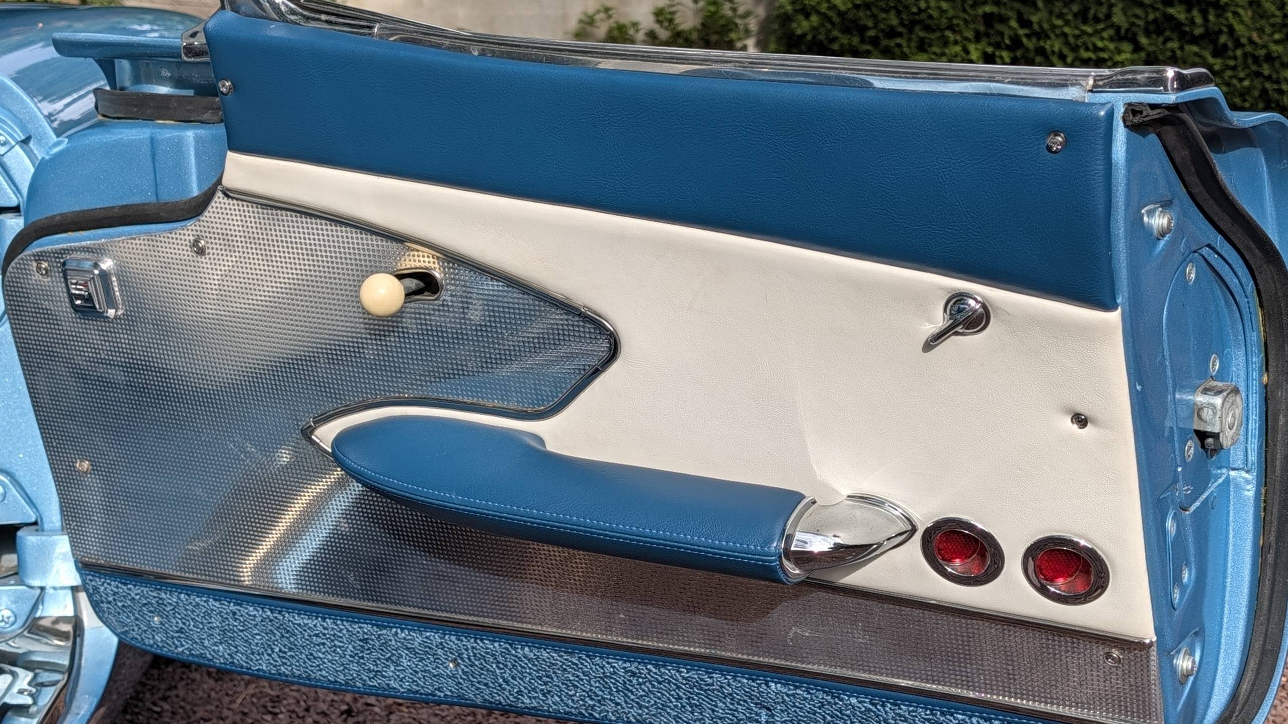 1960 Chevrolet Corvette 70