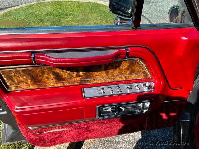 1984 Lincoln Town Car 12