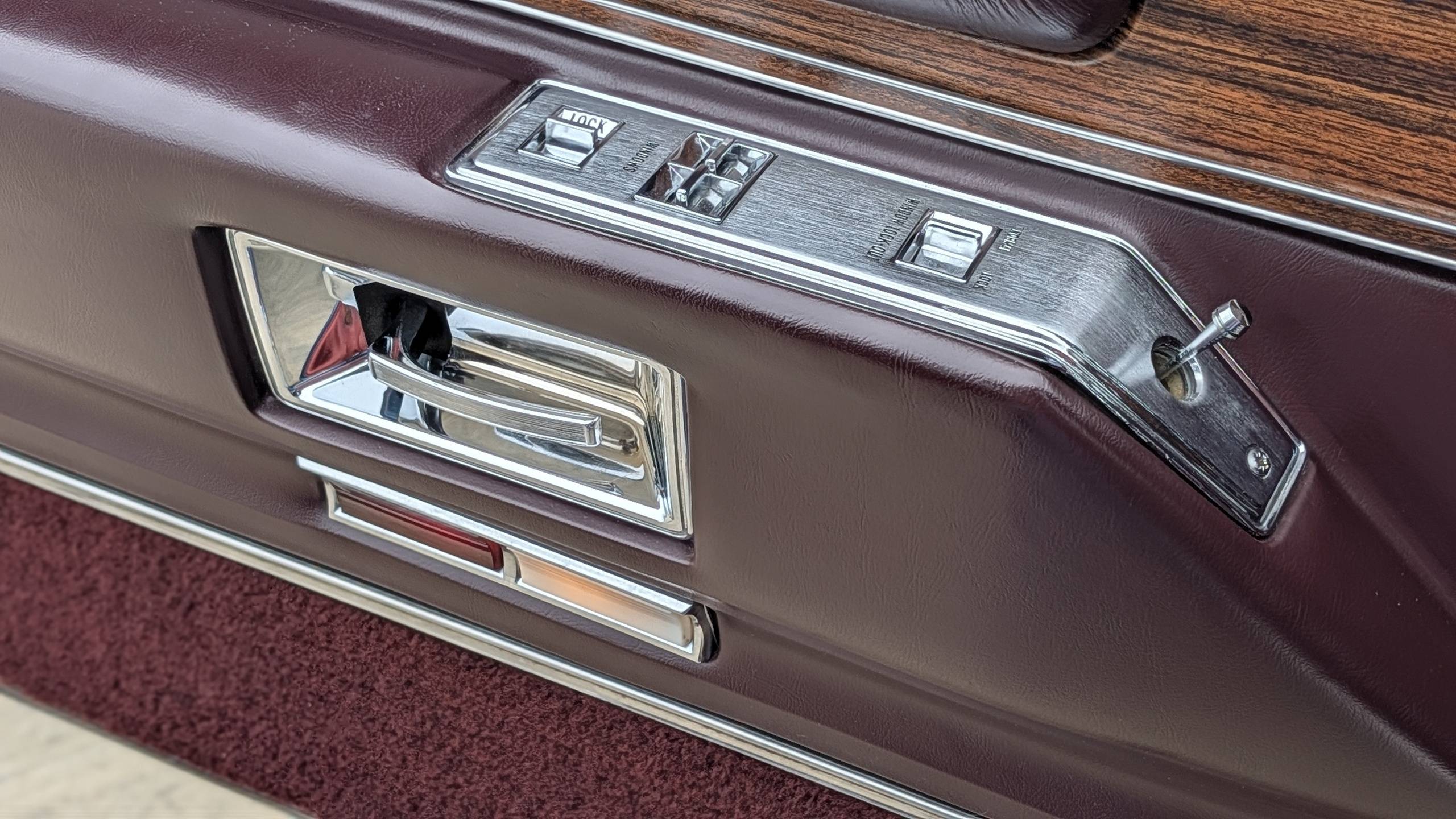 1977 Cadillac Eldorado 64