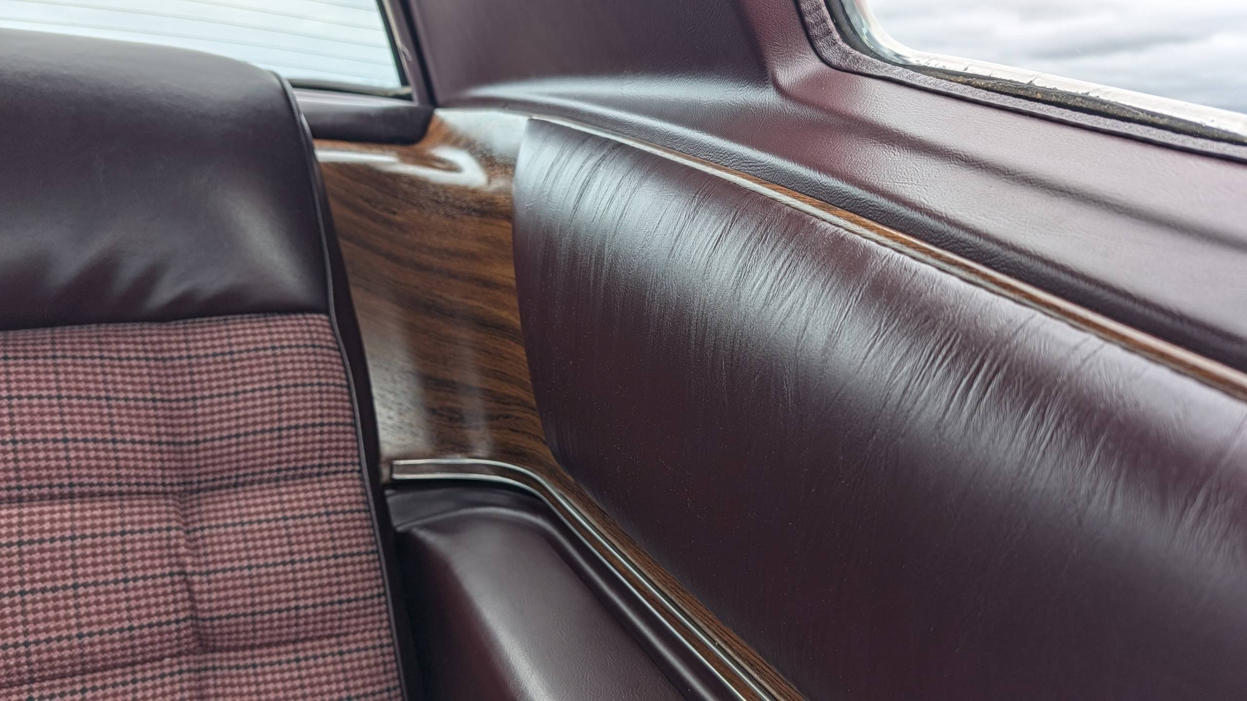 1977 Cadillac Eldorado 92