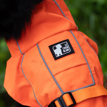 Manteau imperméable Équinoxe orange pour chiens - Le Chien Blanc