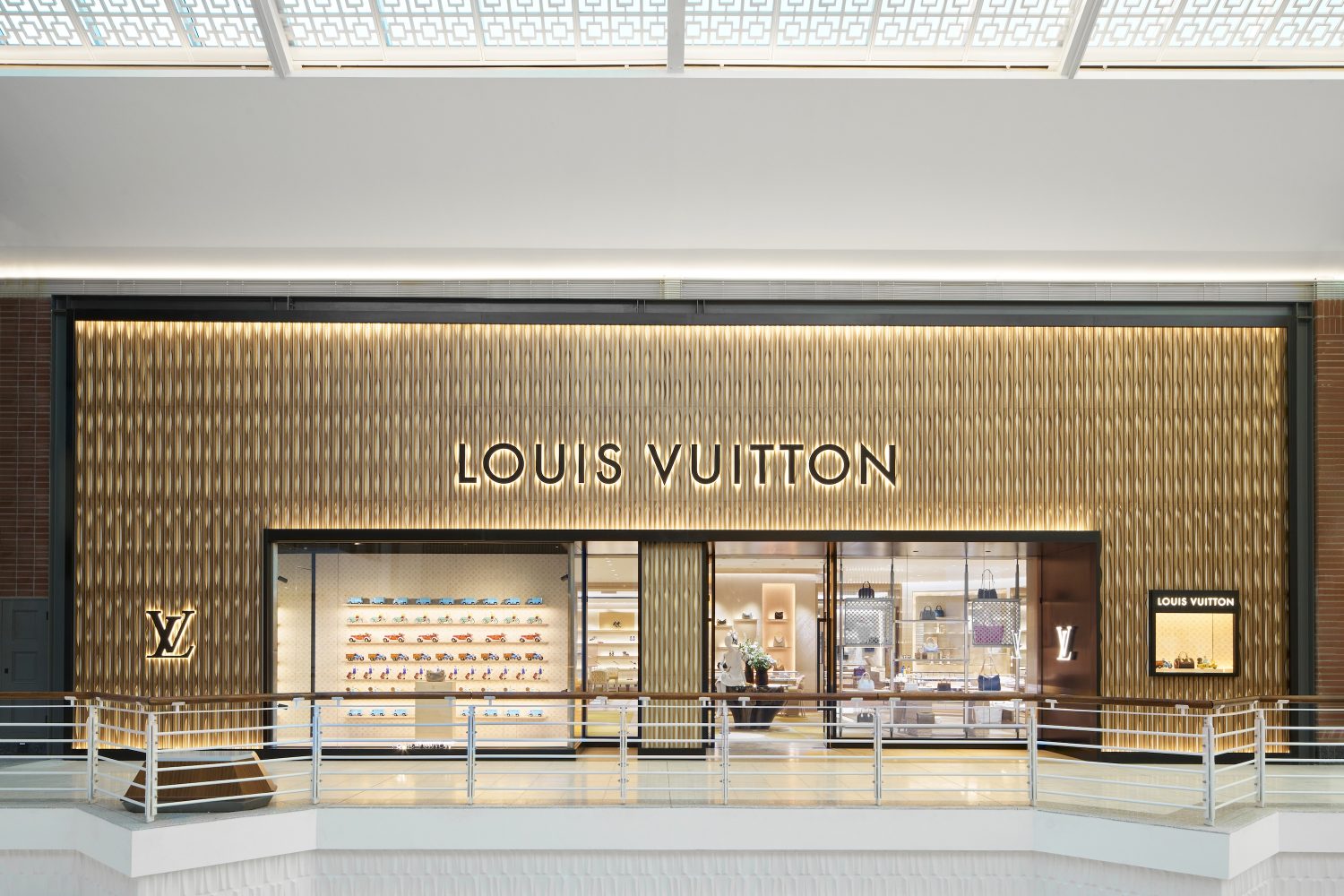 LouisVuittonStoreCapeTown3