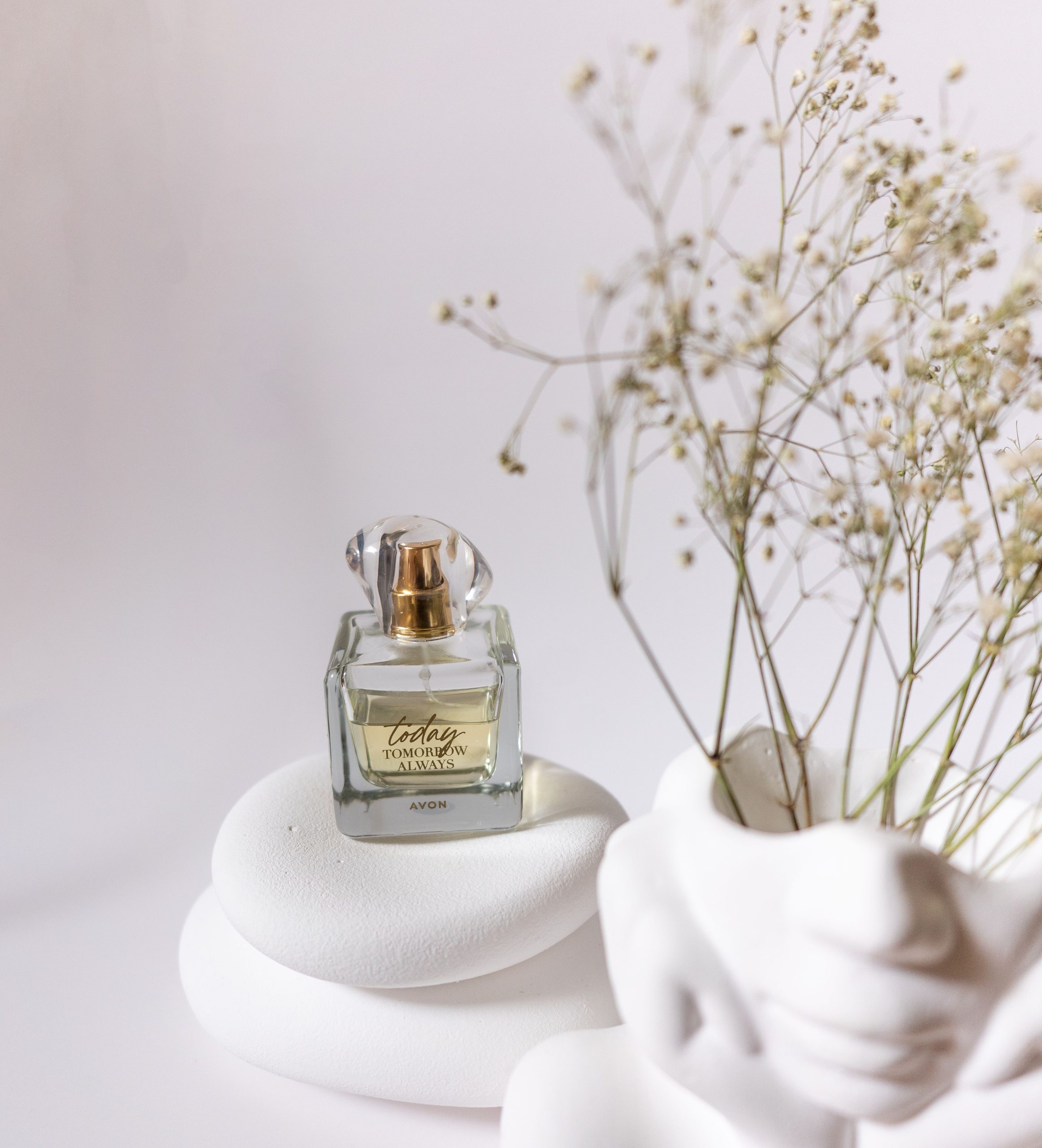 Which Niche Fragrance to Buy for a Unique Scent: Houses Built on One Note?