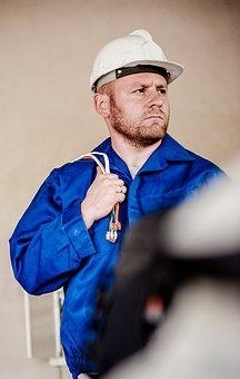 Electrician in Tucson