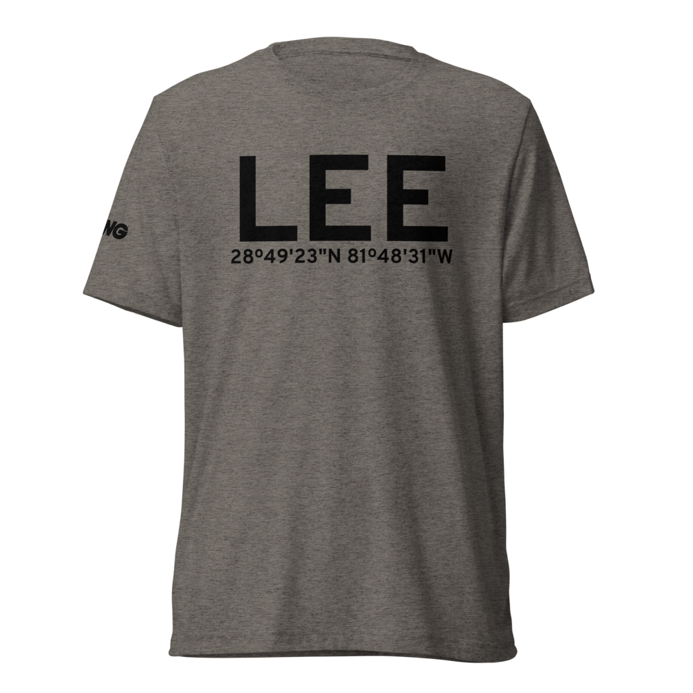 Leesburg (KLEE) Airport Tri-blend T-Shirt 
