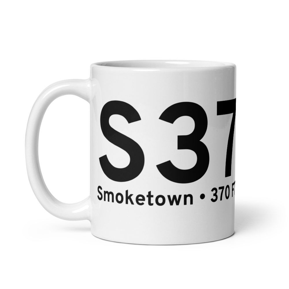Smoketown (S37) Airport Mug 