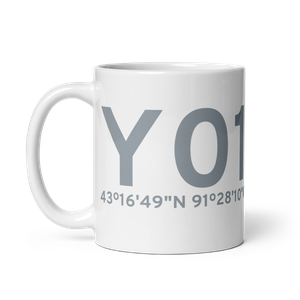 Waukon (Y01) Airport Mug