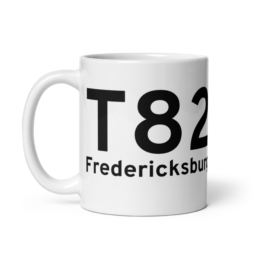 Fredericksburg (KT82) Airport Mug 