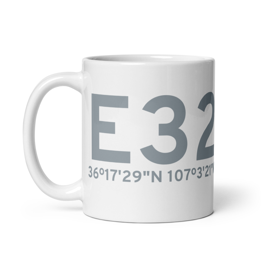 Lindrith (E32) Airport Mug 