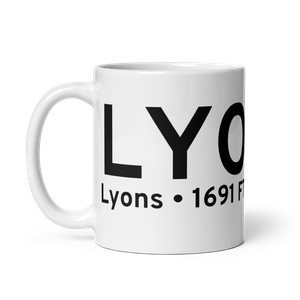 Lyons (KLYO) Airport Mug